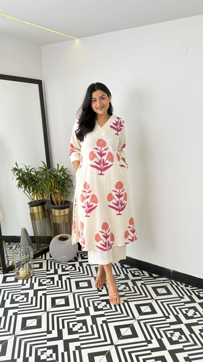 Lvory Handblock Kurta Set with Floral Motifs