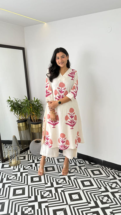 Lvory Handblock Kurta Set with Floral Motifs