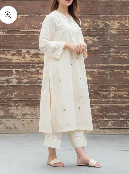 Floral Embroidered Regular Pure Cotton Kurta with Trousers