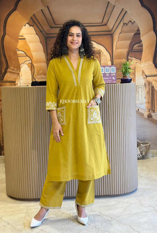 Elegant in Mustard: Traditional Charm with a Modern Touch